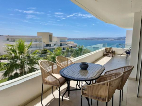 Breathtaking Sea View - Spacious 2 Beds & Terrace